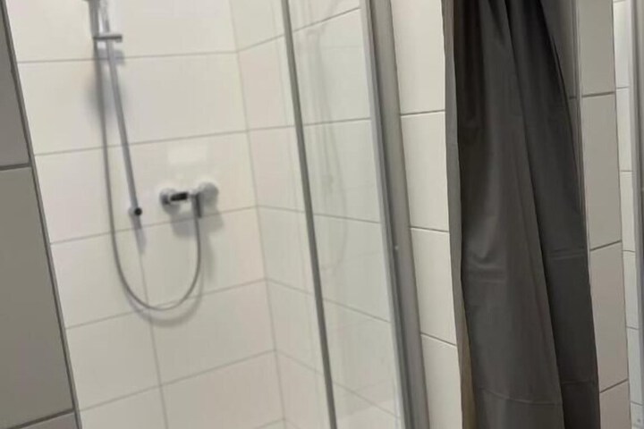 Room 17 of 20