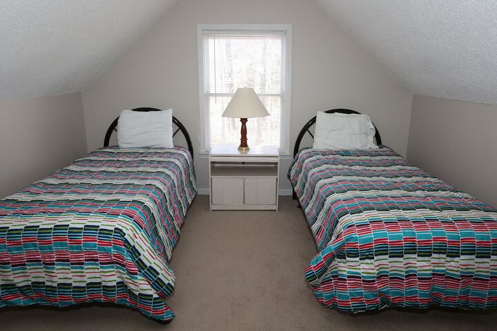 Room 20 of 400
