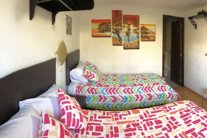 Room 7 of 75