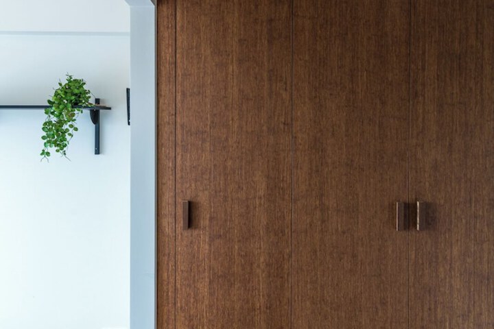 Room 4 of 25