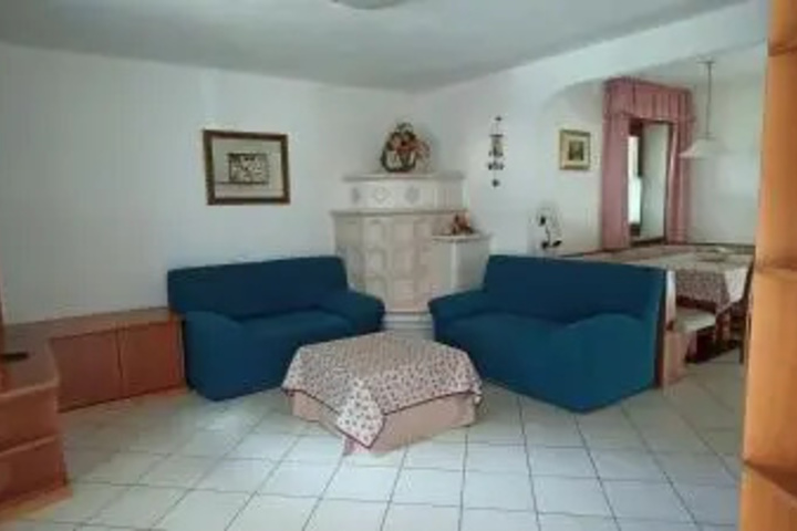 Room 3 of 11