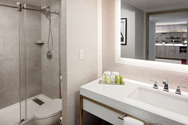 Bathroom shower