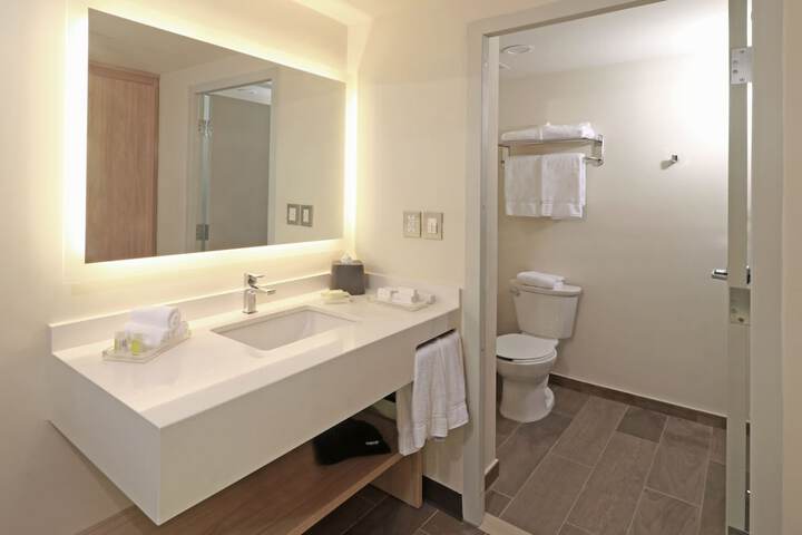 Room 25 of 88