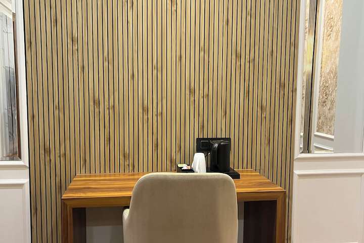 Room 15 of 31