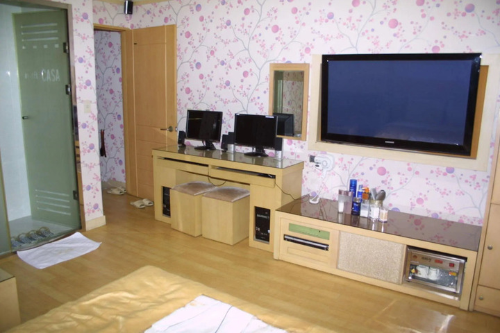 Photo 12