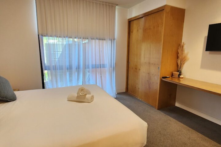 Room 12 of 105