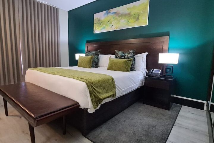 Room 4 of 67