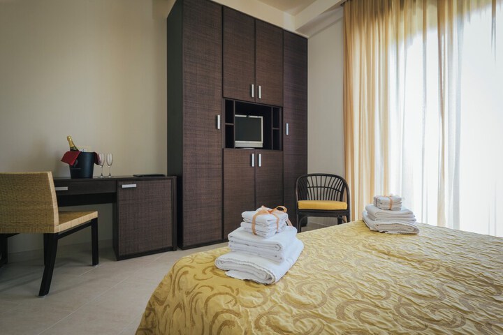 Room 16 of 56