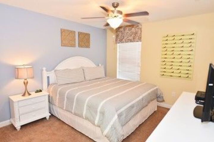 Room 9 of 24