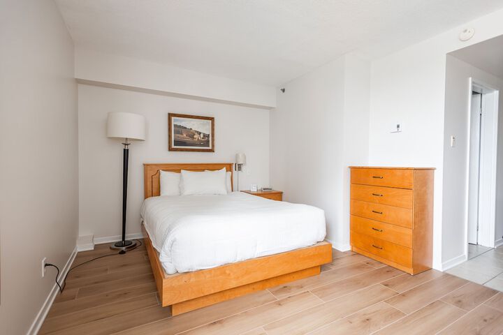 Room 15 of 52