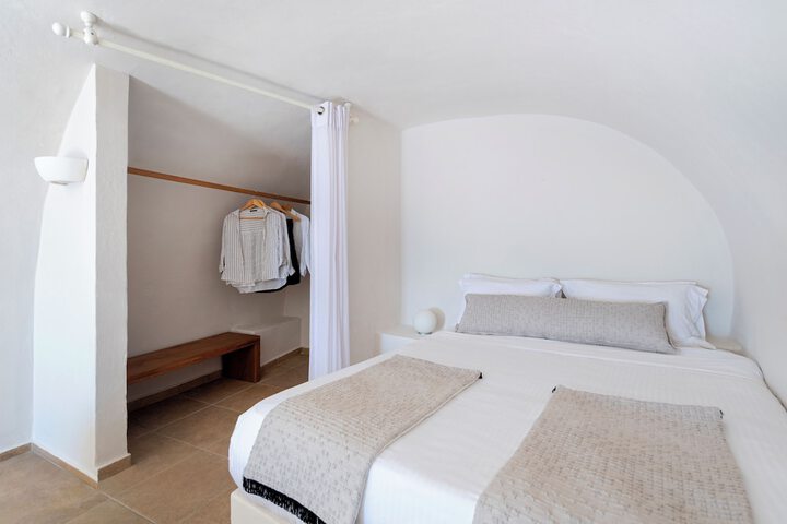Room 10 of 96