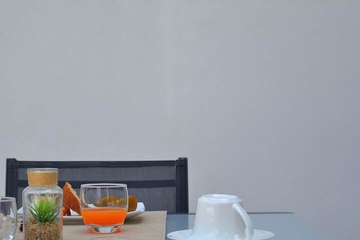 Breakfast/Coffee Service 35 of 56