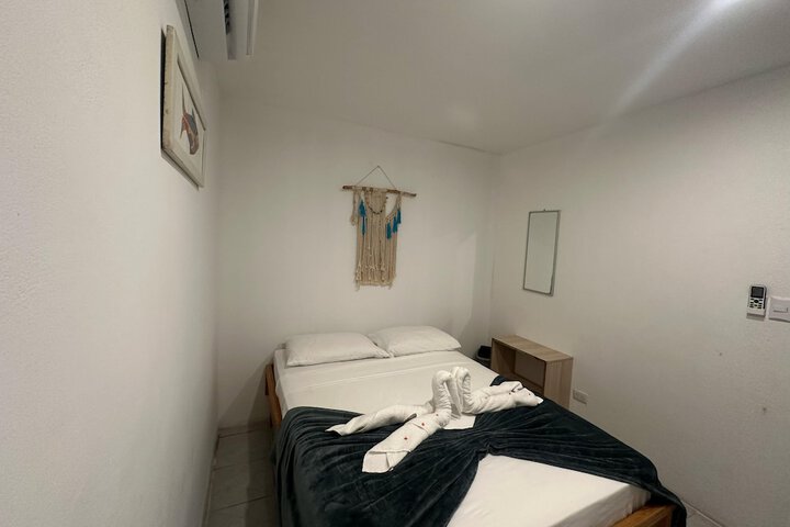 Room 20 of 99