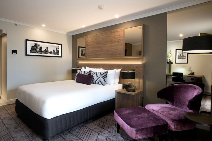 Room 16 of 92