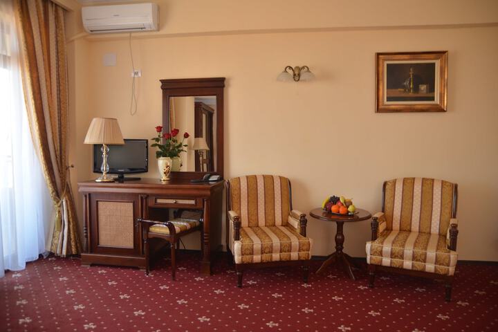Room 14 of 44