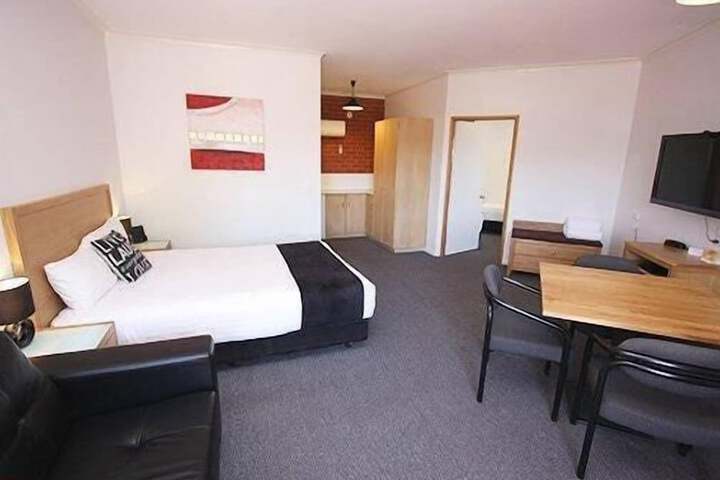 Room 16 of 35