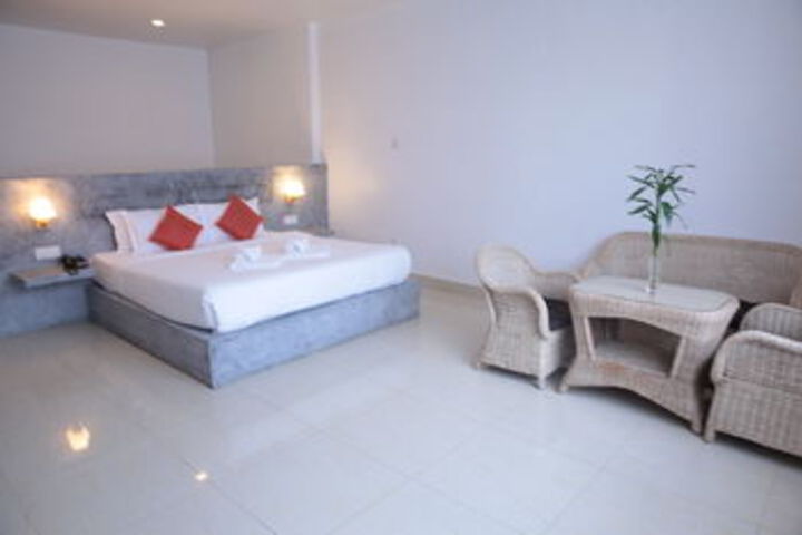 Room 75 of 142