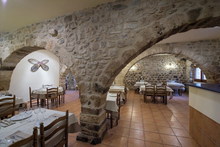 Dining 67 of 88
