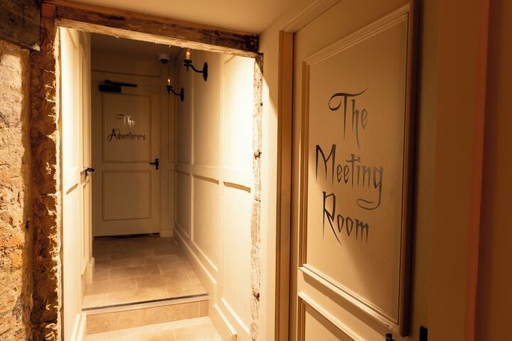 Ballroom/Hall 51 of 54