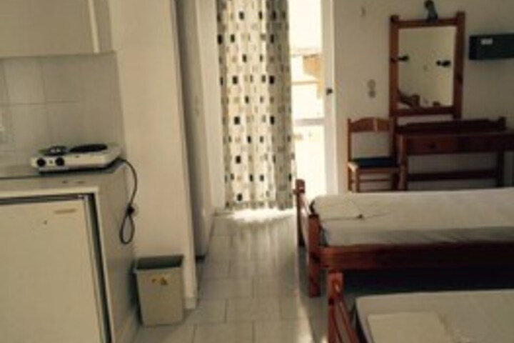 Room 9 of 13