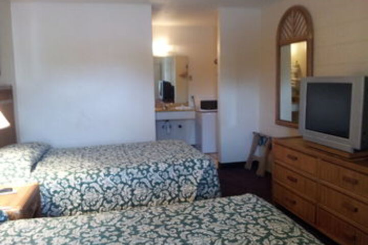Room 47 of 60
