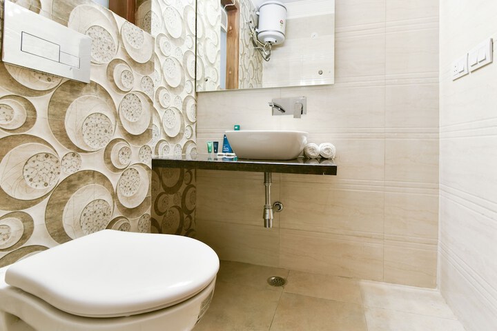 Room 15 of 27
