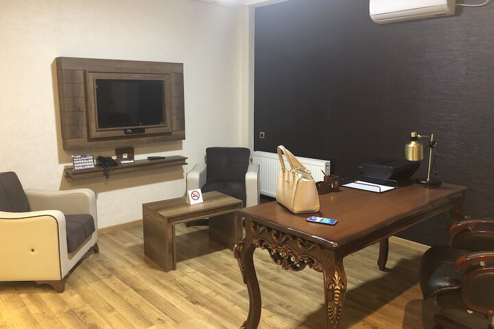Room 9 of 64