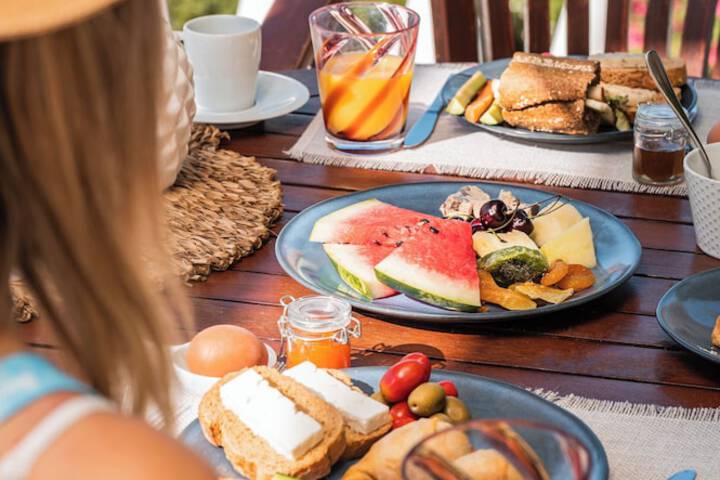 Breakfast/Coffee Service 79 of 107