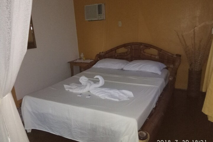 Room 2 of 26