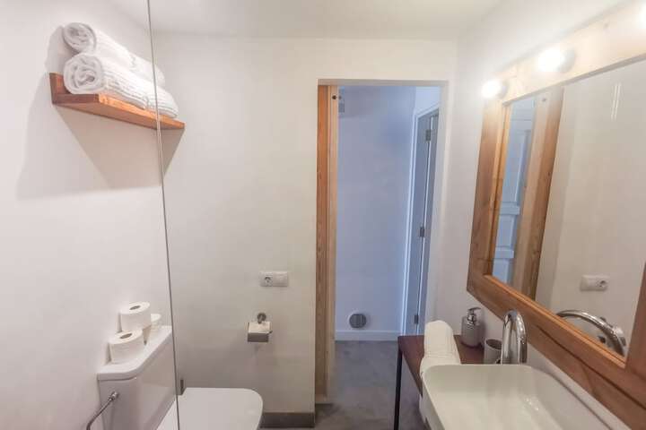 Room 44 of 58