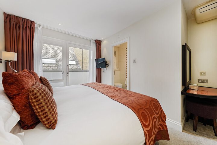 Room 21 of 154