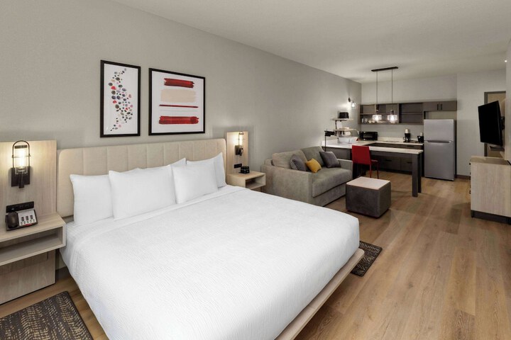 Room 5 of 29