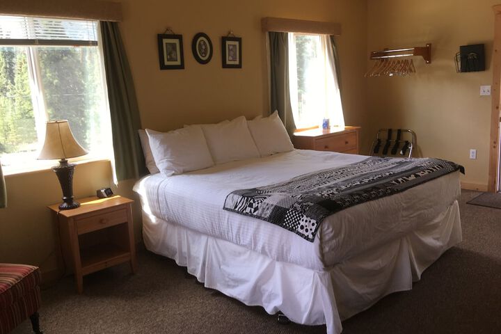 Room 12 of 279