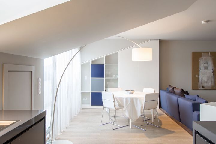 Room 15 of 21