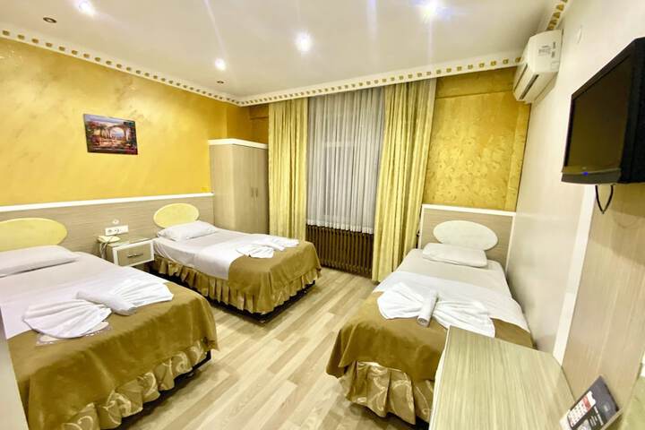 Room 30 of 61