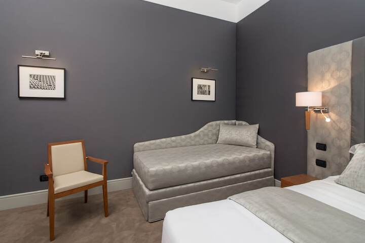 Room 7 of 78