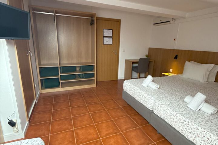 Room 93 of 157