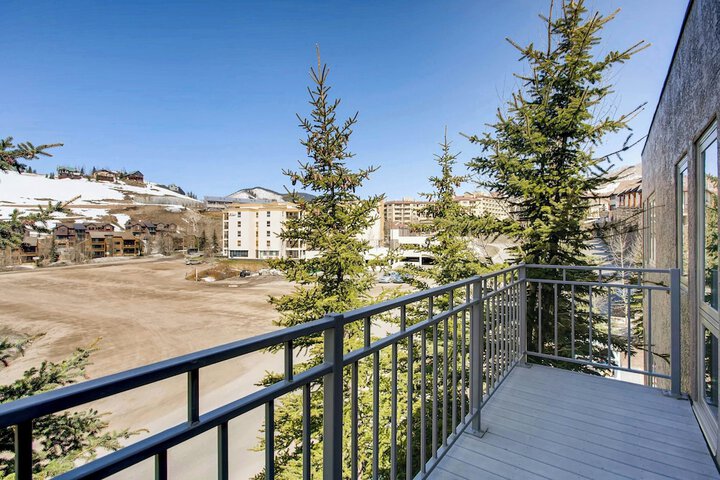 Terrace/Patio 162 of 229