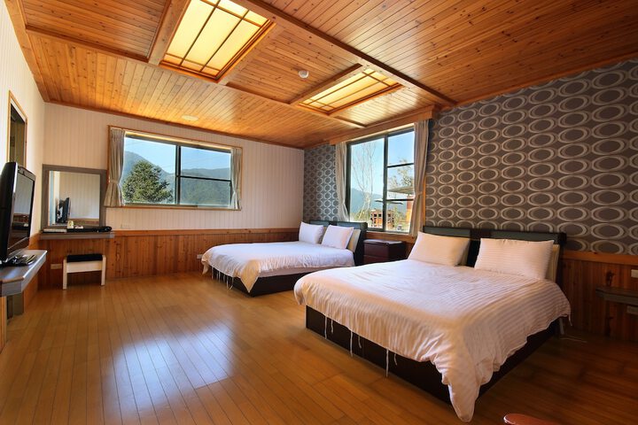 Room 18 of 30