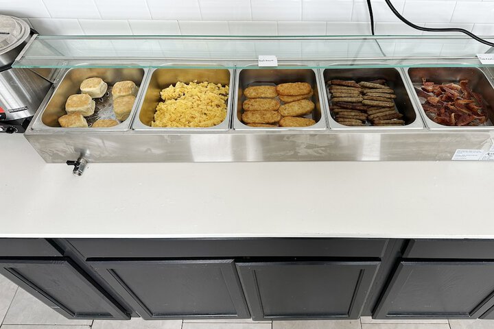 Breakfast/Coffee Service 79 of 85