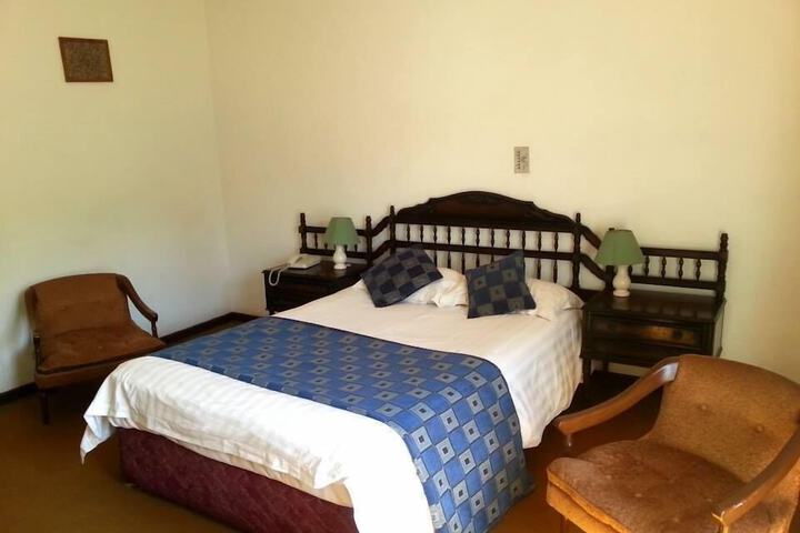 Room 12 of 14