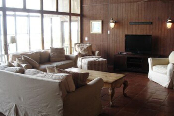 Room 10 of 19
