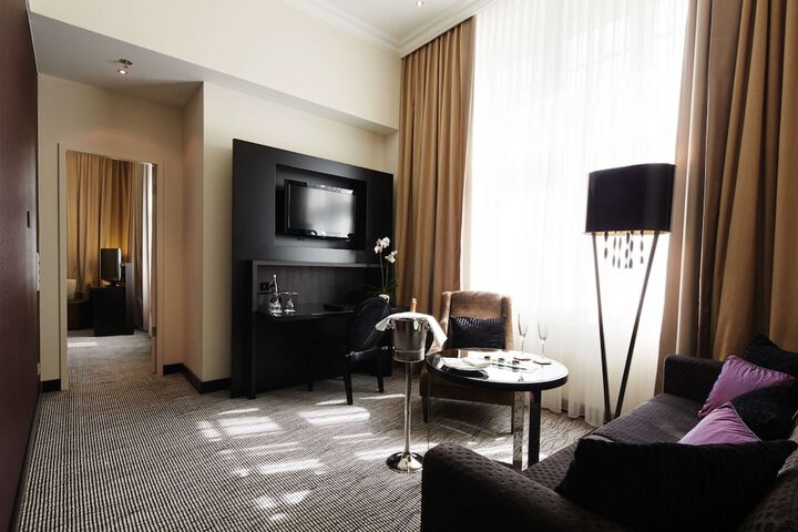 Room 22 of 72