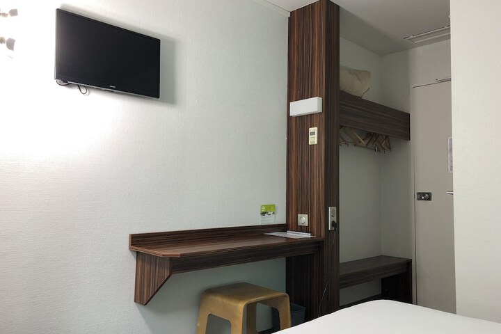 Room 15 of 67