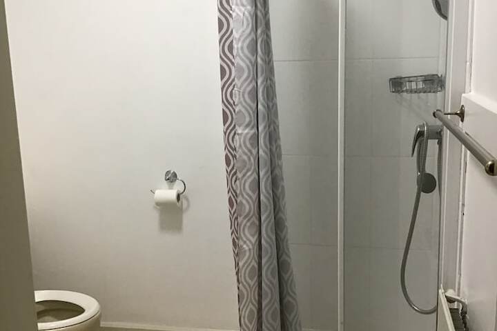 Room 9 of 9