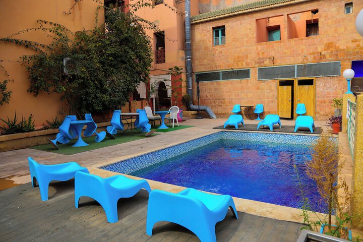 Pool 20 of 24