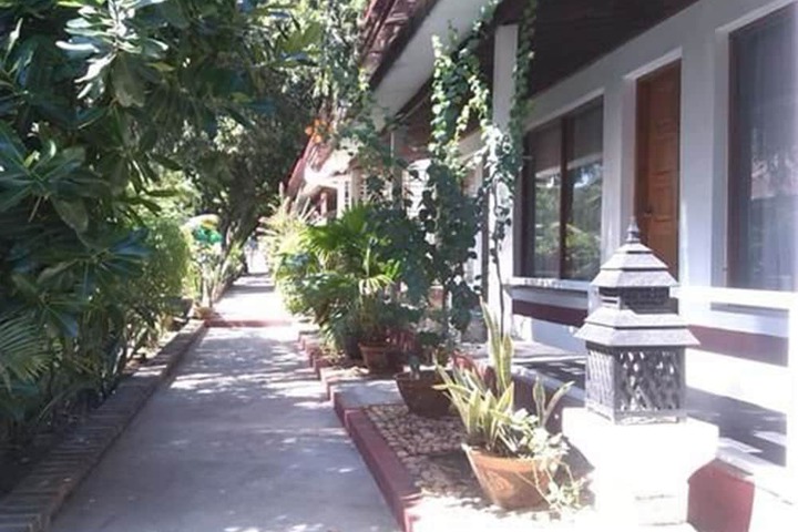 Property Grounds 29 of 32