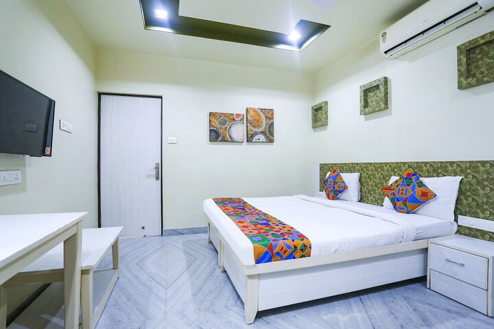 Room 15 of 36