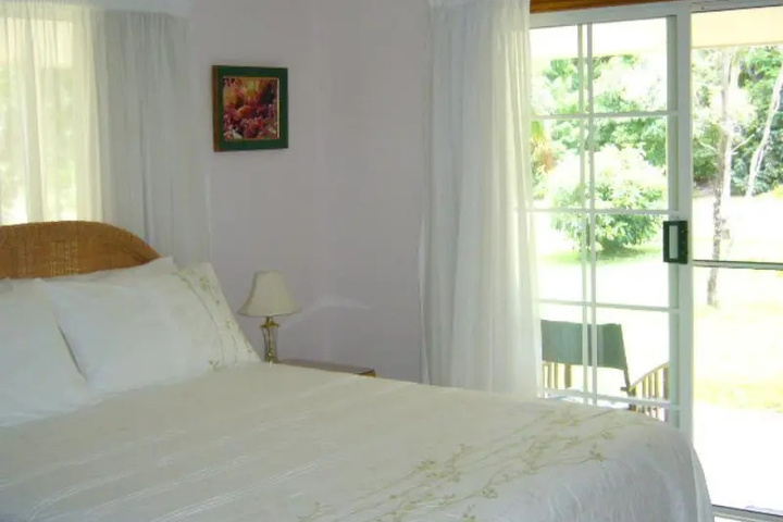 Room 4 of 20