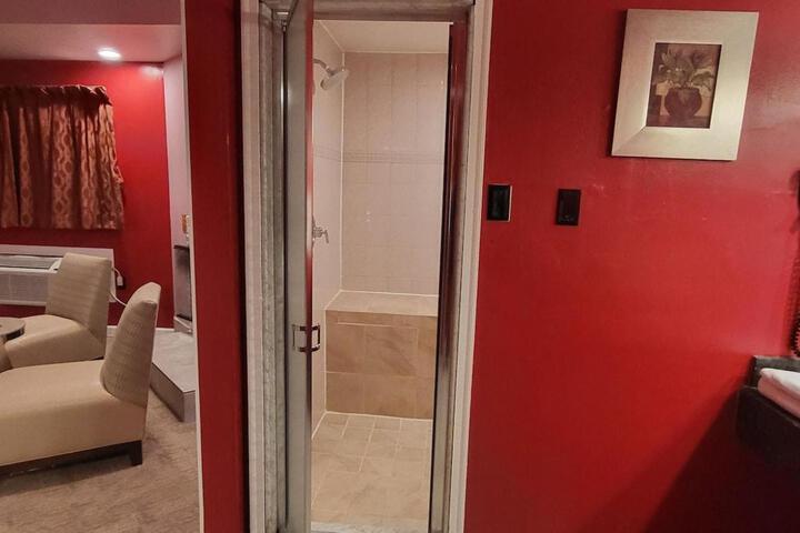Room 14 of 284